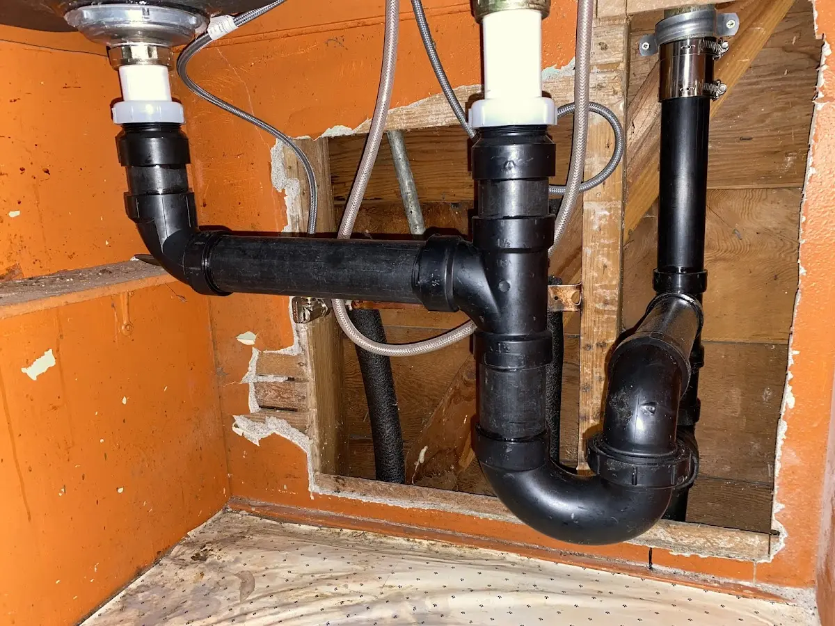 Professional Pipe Bursting equipment and tools on the job in Frontenac